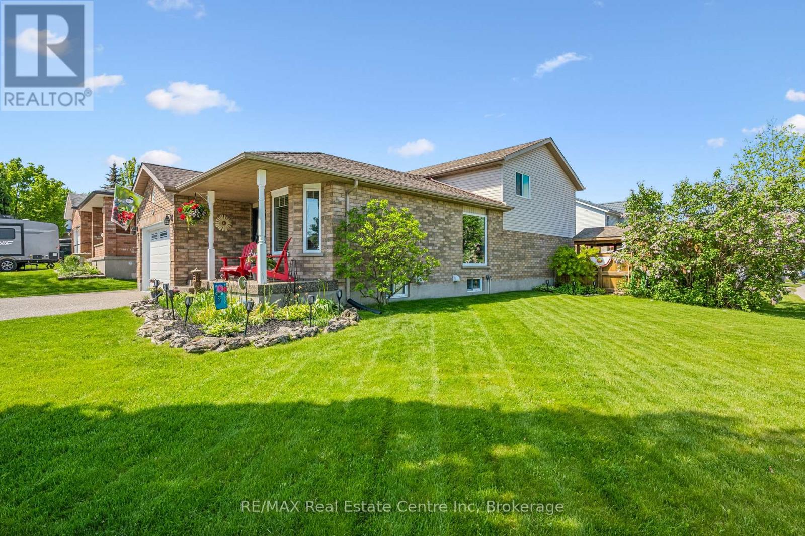 76 Abbeywood Crescent, Guelph, Ontario  N1K 1V3 - Photo 4 - X13174298