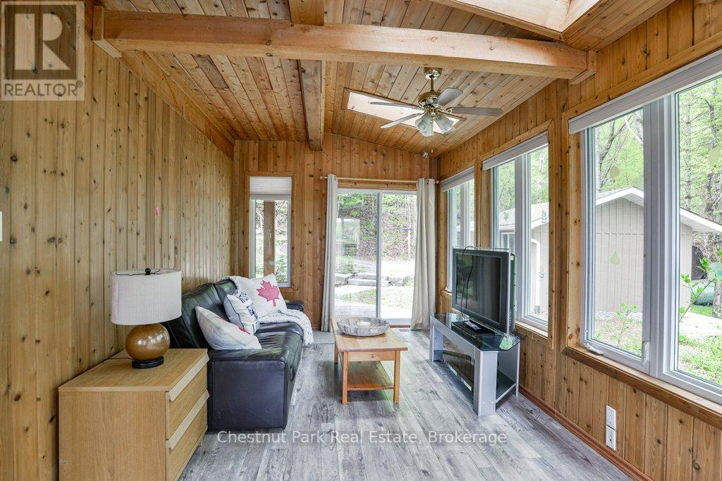 294 North Drive, Huntsville (Stisted), Ontario  P1H 2J2 - Photo 15 - X13174412