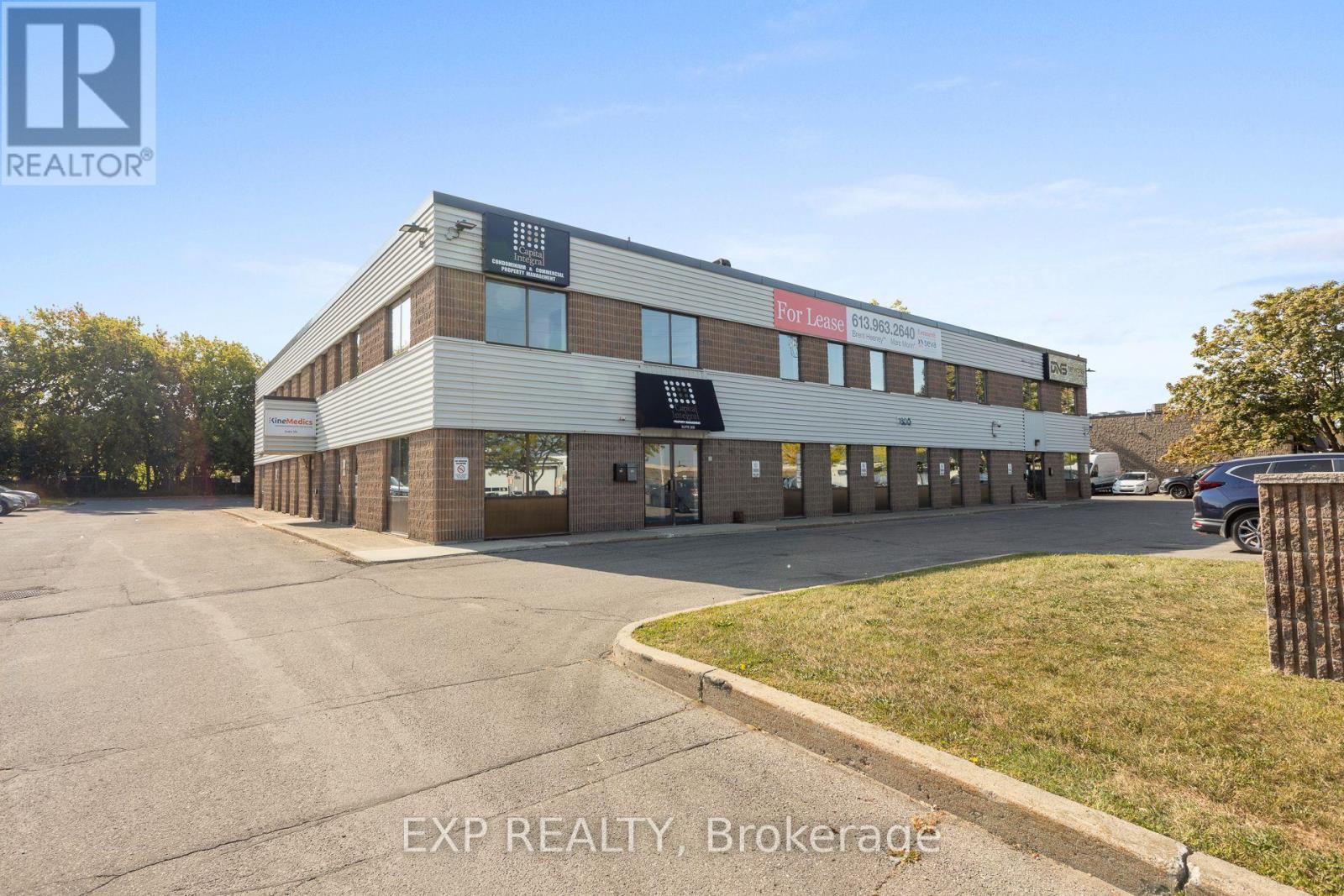 201 - 1600 Laperriere Avenue, Ottawa, Ontario  K1Z 8P5 - Photo 1 - X13174278