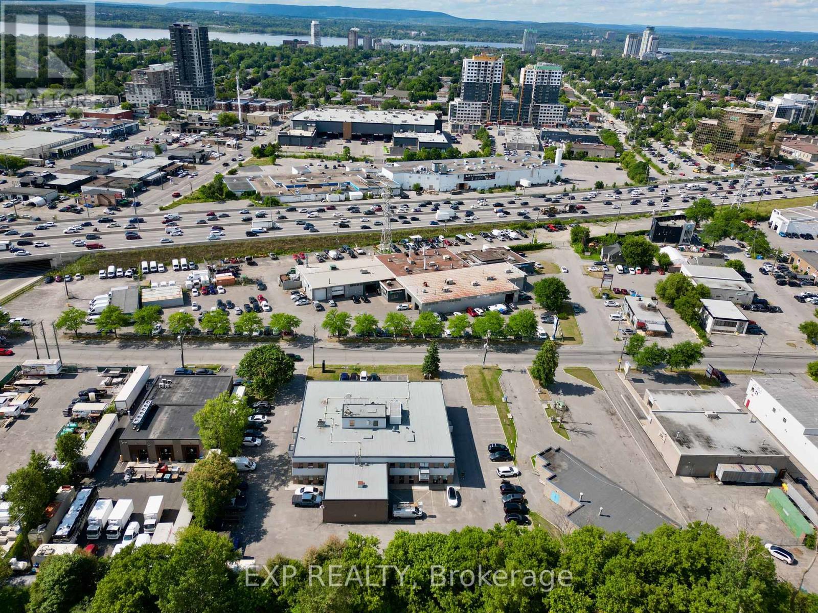 201 - 1600 Laperriere Avenue, Ottawa, Ontario  K1Z 8P5 - Photo 4 - X13174278