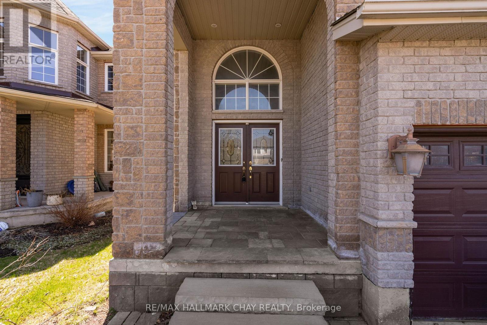 77 Sovereign's Gate, Barrie, Ontario  L4N 0Y9 - Photo 2 - S13173626
