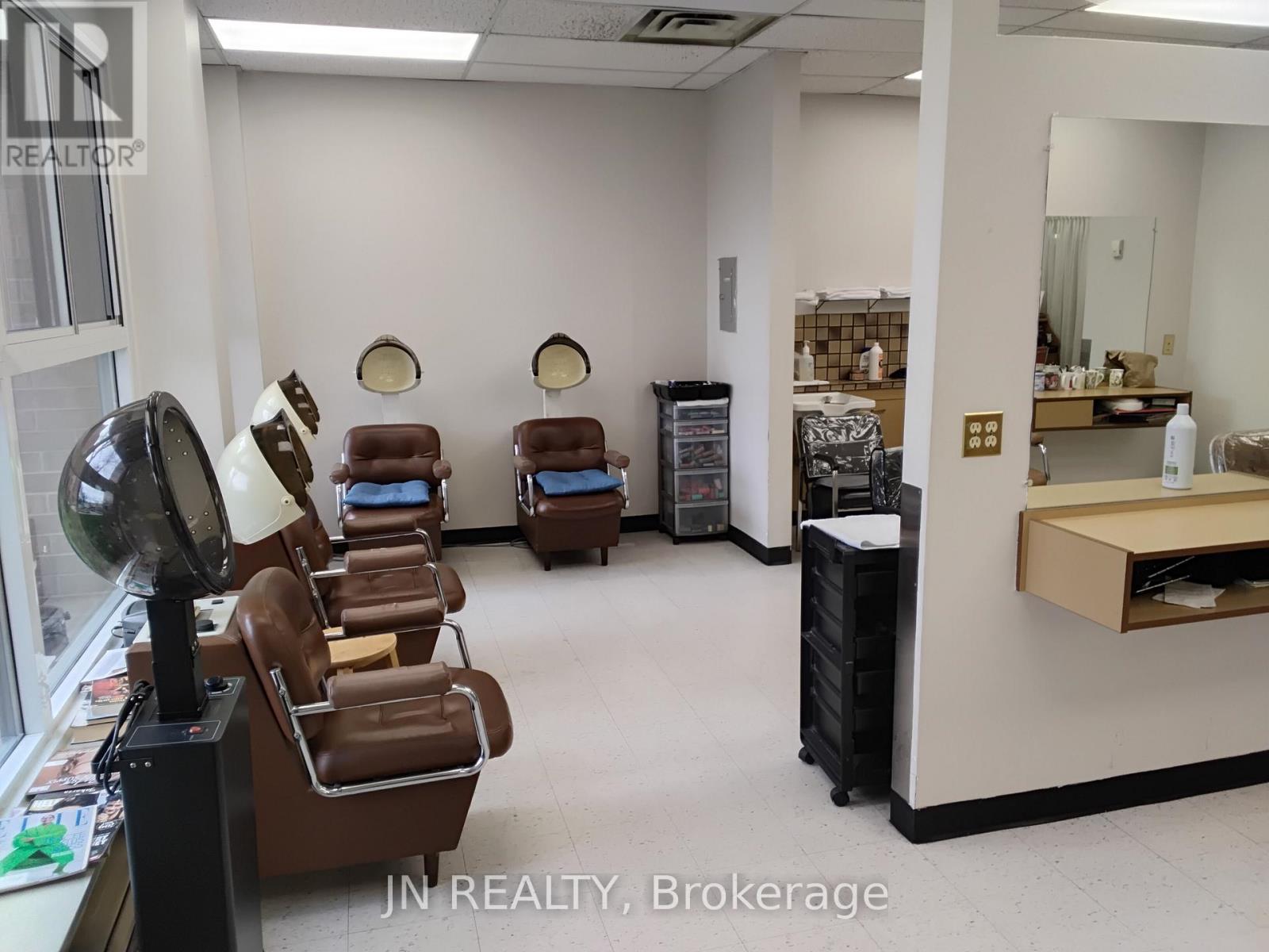 Main Floor - 7900 Mclaughlin Road, Brampton, Ontario  L6Y 5A7 - Photo 5 - W13078958