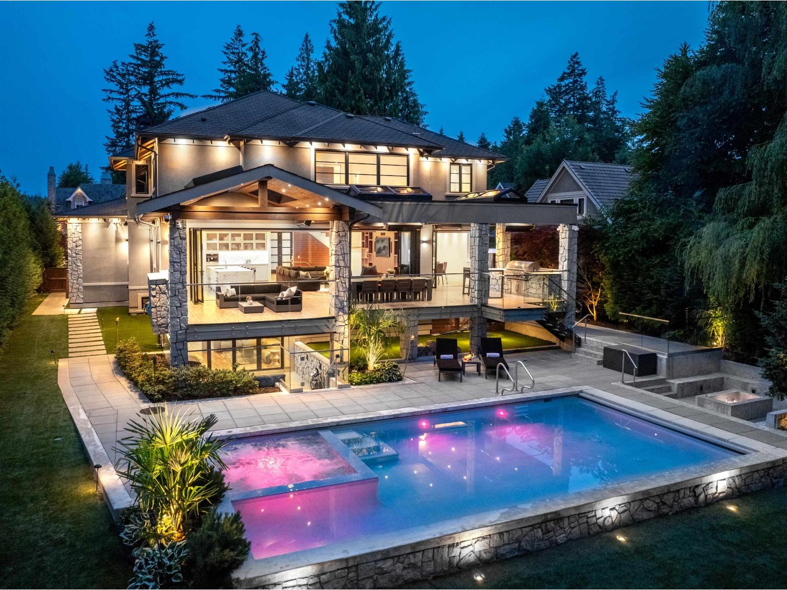 14073 34a Avenue, Surrey, British Columbia  V4P 0A8 - Photo 1 - R3127977