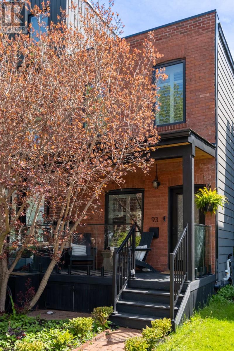 93 Fuller Avenue, Toronto, Ontario  M6R 2C4 - Photo 2 - W13173950