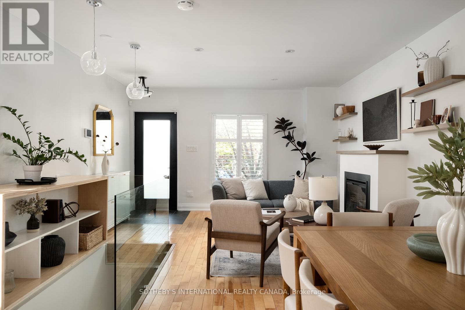 93 Fuller Avenue, Toronto, Ontario  M6R 2C4 - Photo 4 - W13173950