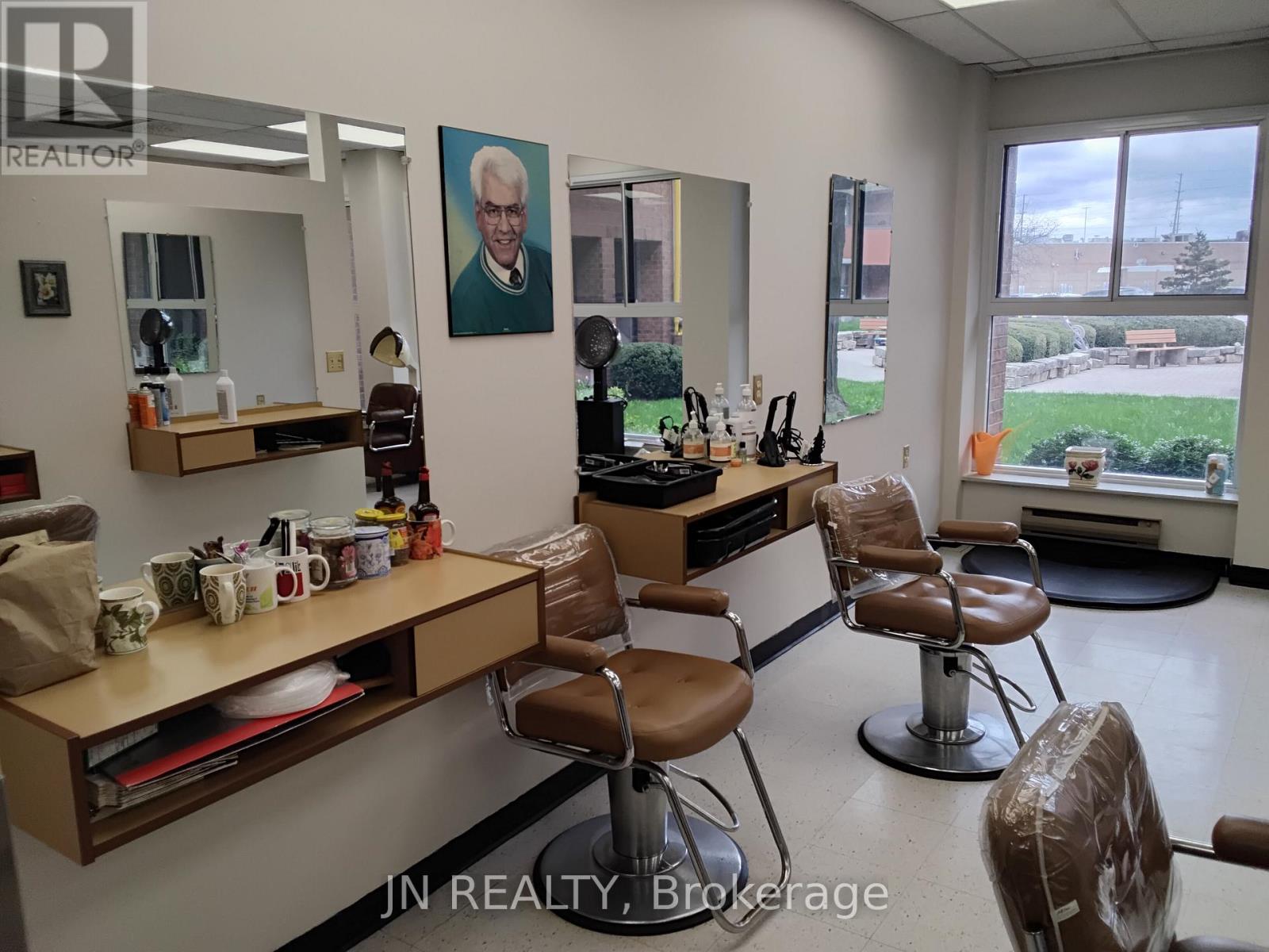 Main Floor - 7900 Mclaughlin Road, Brampton, Ontario  L6Y 5A7 - Photo 8 - W13078958