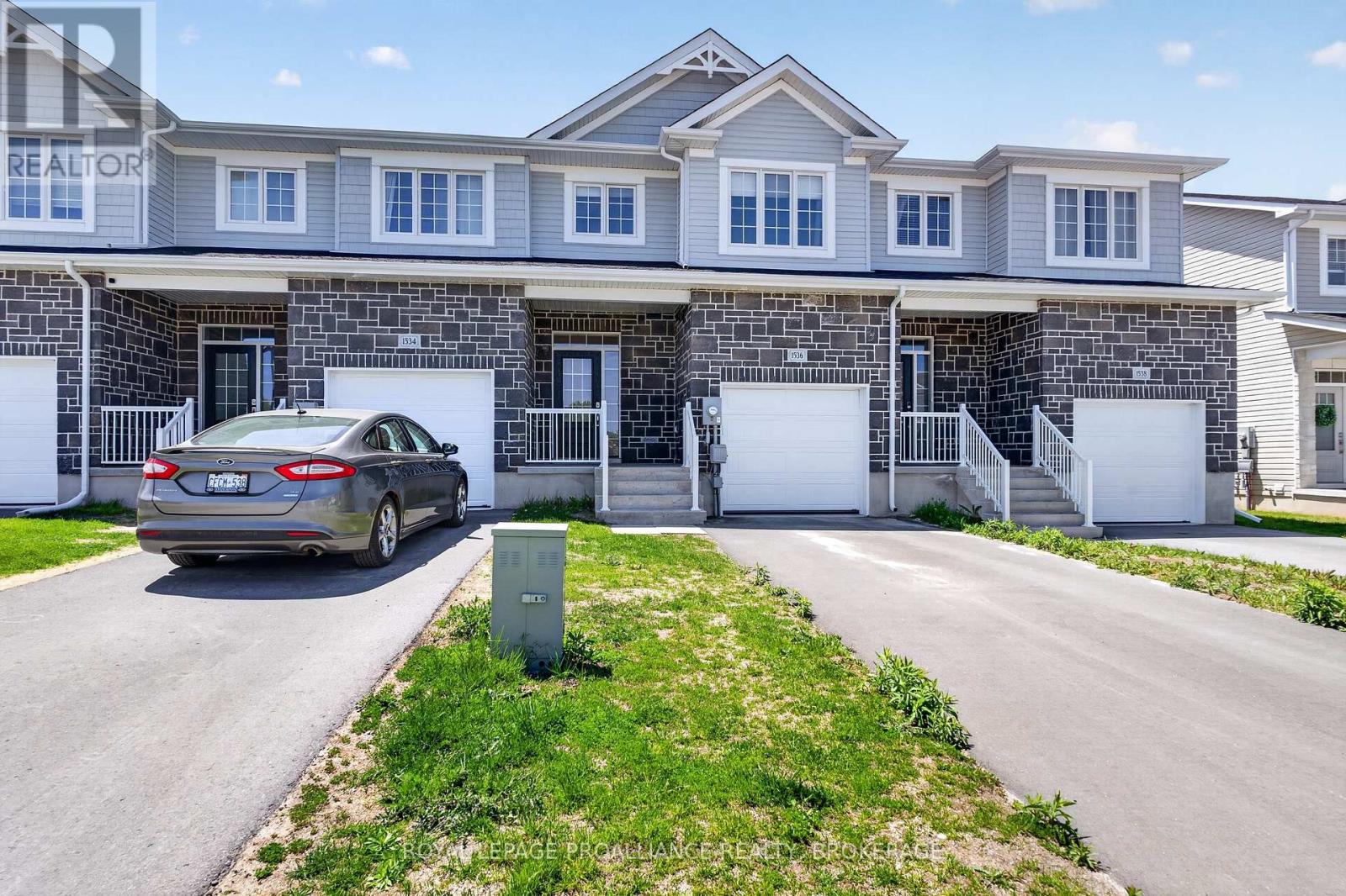1536 Scarlet Street, Kingston, Ontario  K7K 0H6 - Photo 2 - X13174458