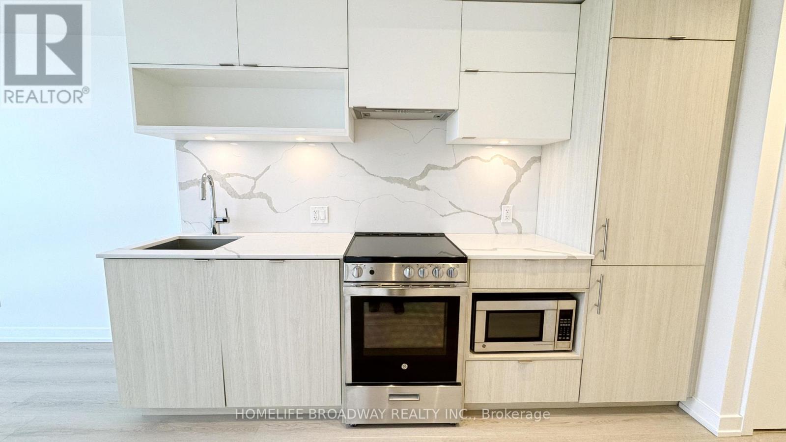 1505 - 100 Queen Street E, Toronto, Ontario  M5C 0B5 - Photo 2 - C13174346