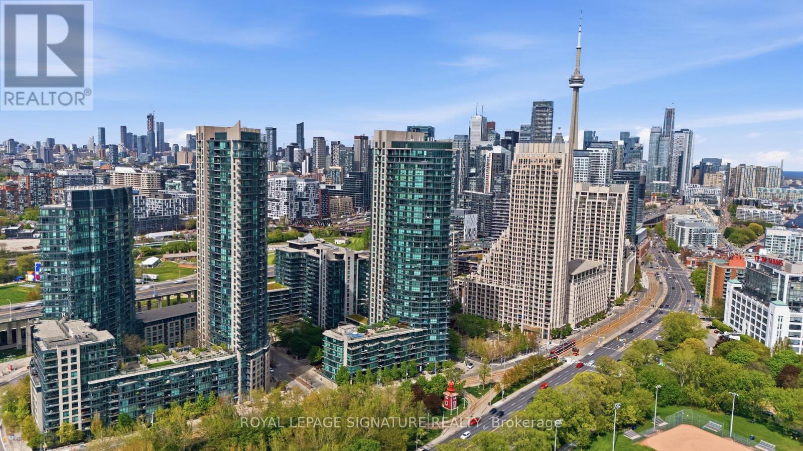 705 - 215 Fort York Boulevard, Toronto, Ontario  M5V 4A1 - Photo 2 - C13174420