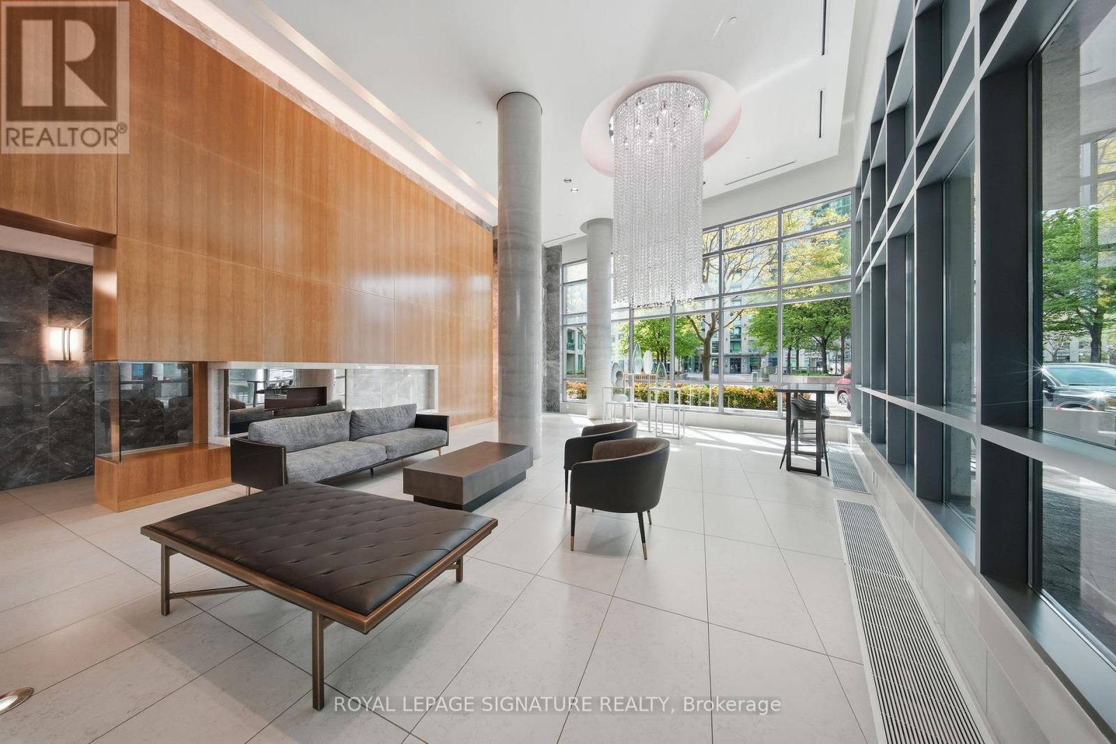 705 - 215 Fort York Boulevard, Toronto, Ontario  M5V 4A1 - Photo 3 - C13174420
