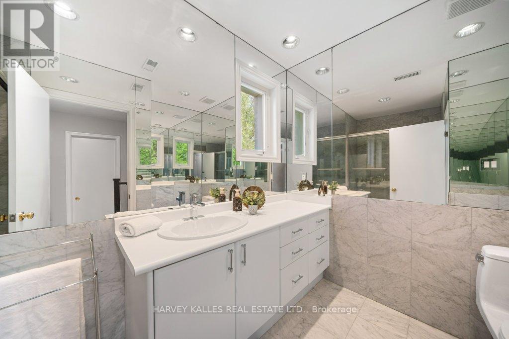 63 Westgate Boulevard, Toronto, Ontario  M3H 1P1 - Photo 23 - C13174428