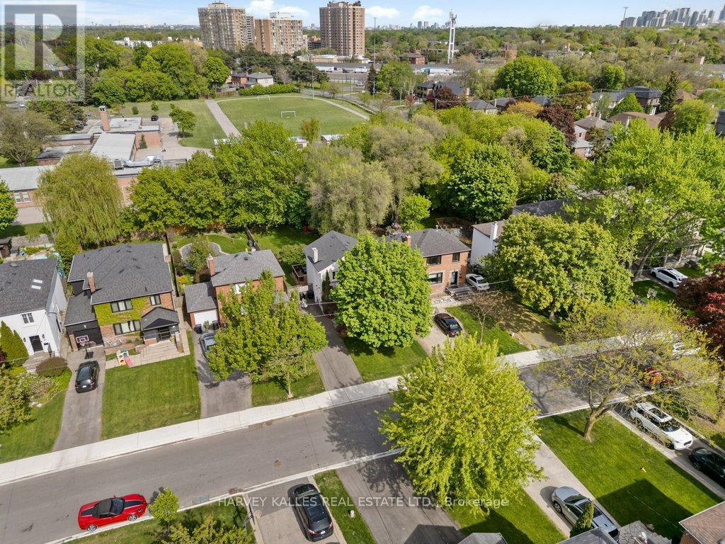 63 Westgate Boulevard, Toronto, Ontario  M3H 1P1 - Photo 45 - C13174428