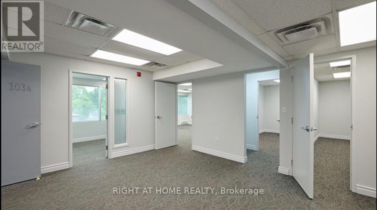 303 - 170 Sheppard Avenue E, Toronto, Ontario  M2N 3A4 - Photo 3 - C13174540