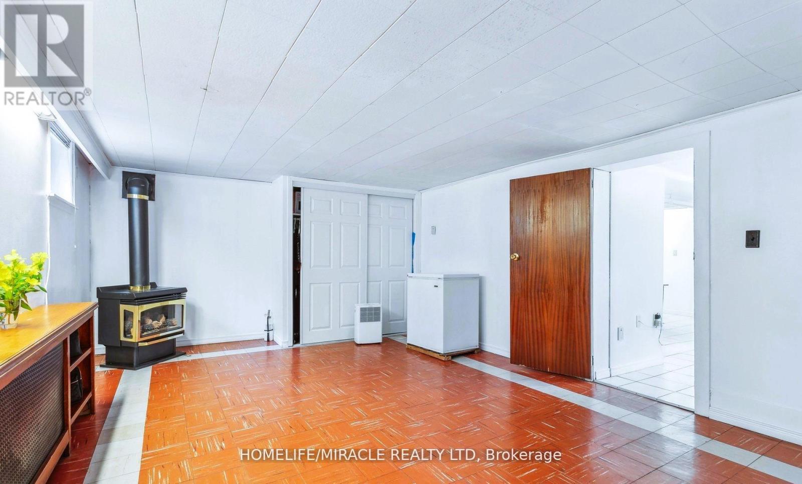 Bsmt - 978 Pharmacy Avenue, Toronto, Ontario  M1R 2G6 - Photo 8 - E13174318