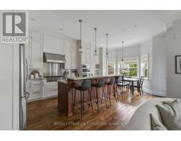 85 WHEELER AVENUE, Toronto, Ontario