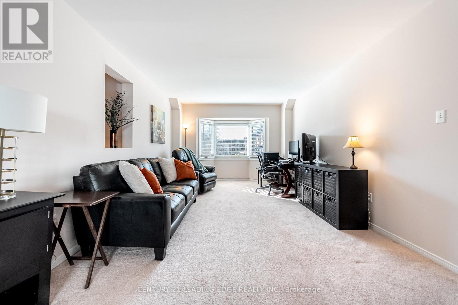 308 Sparrow Circle, Pickering, Ontario  L1V 6Y3 - Photo 10 - E13174546