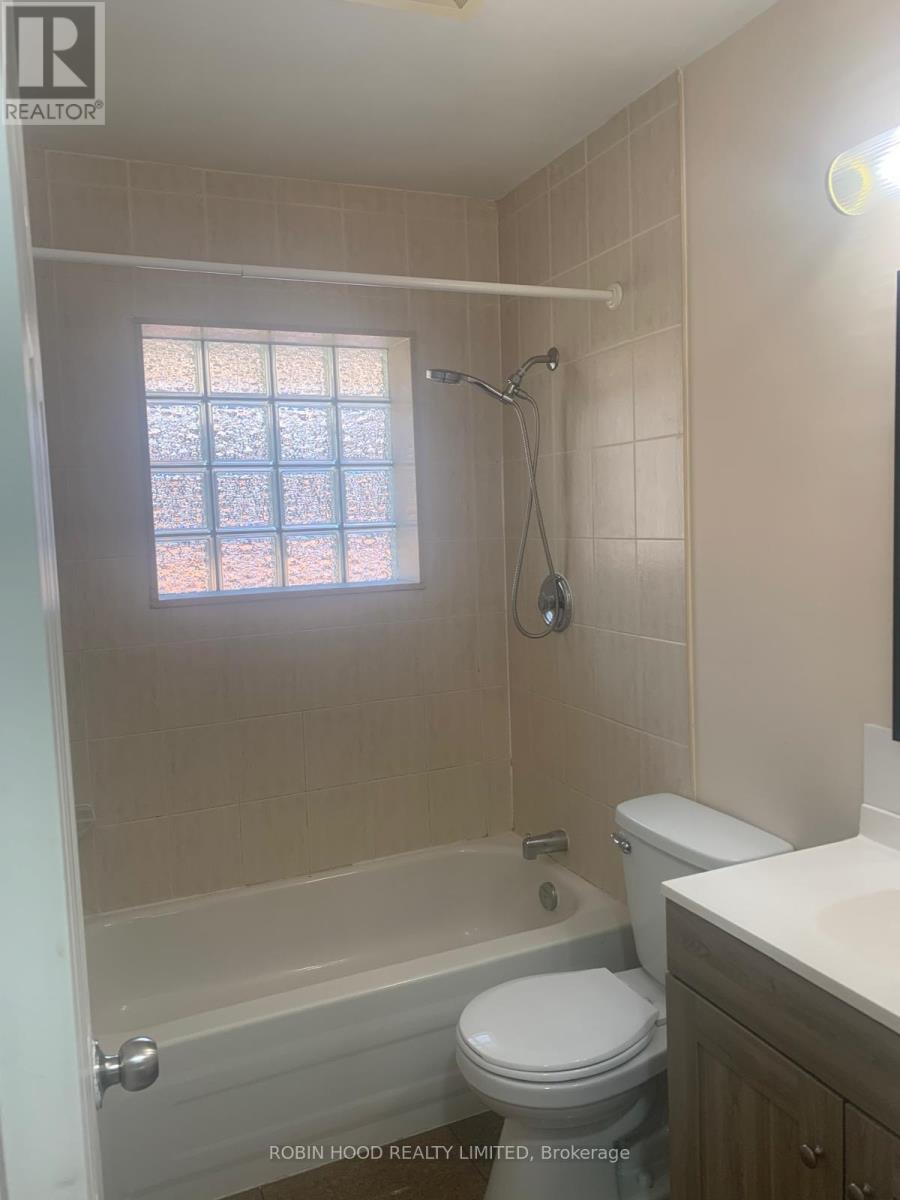 Main - 63 Pachino Boulevard, Toronto, Ontario  M1R 4J6 - Photo 12 - E13174584