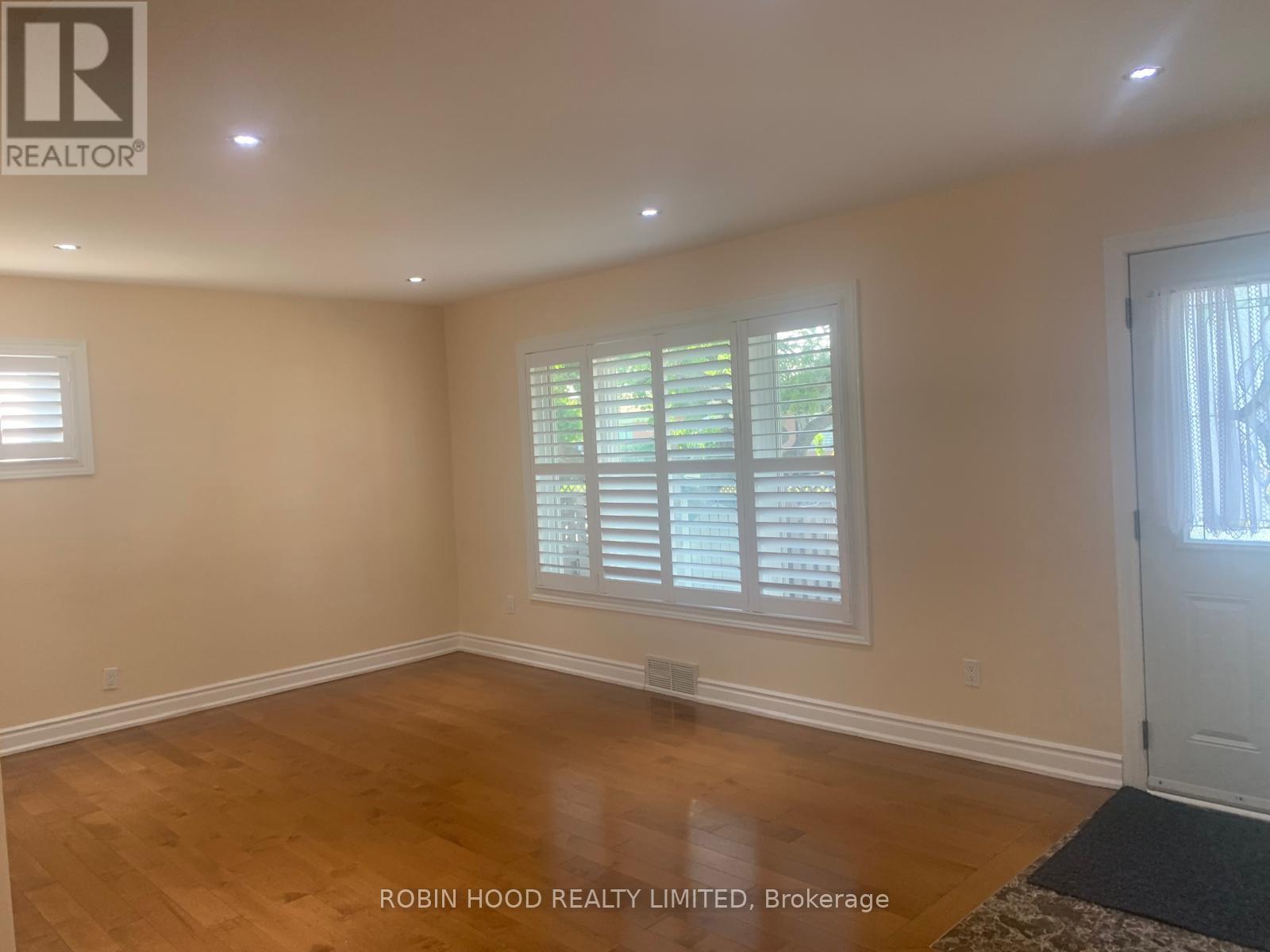 Main - 63 Pachino Boulevard, Toronto, Ontario  M1R 4J6 - Photo 4 - E13174584