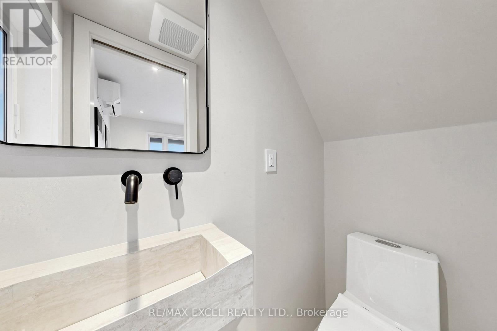 227 Donlands Avenue, Toronto, Ontario  M4J 3P9 - Photo 22 - E13129704