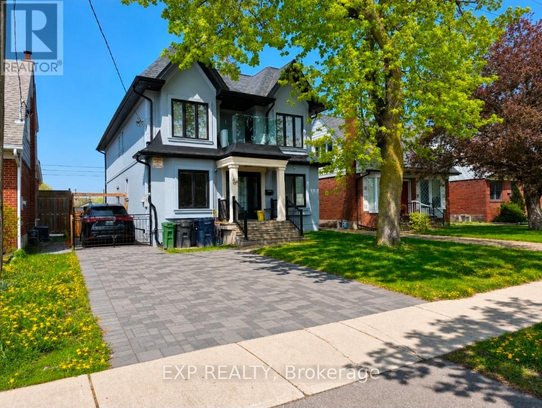 44 TOWER DRIVE, Toronto, Ontario