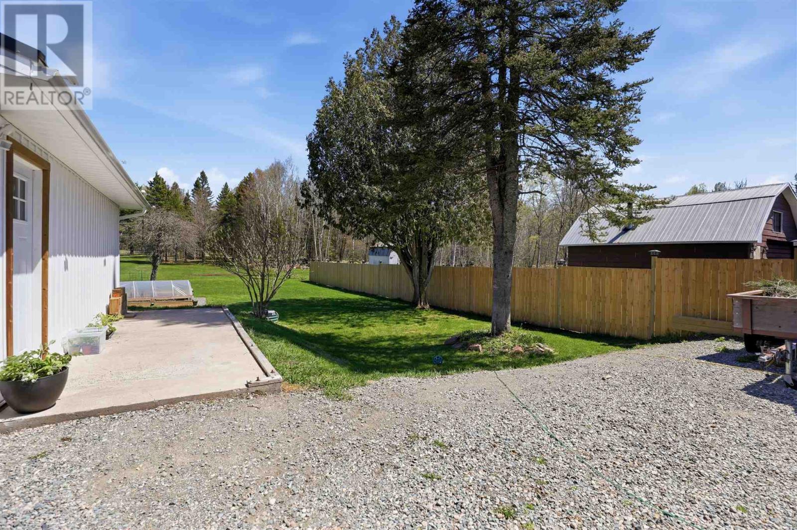 1452 Peoples Rd, Sault Ste. Marie, Ontario  P6C 3W8 - Photo 35 - SM261140