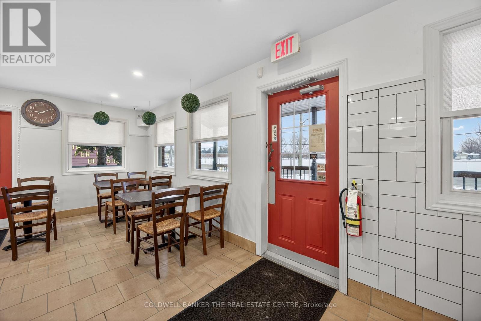 56 Yonge Street S, Springwater, Ontario  L0L 1P0 - Photo 3 - S12597754