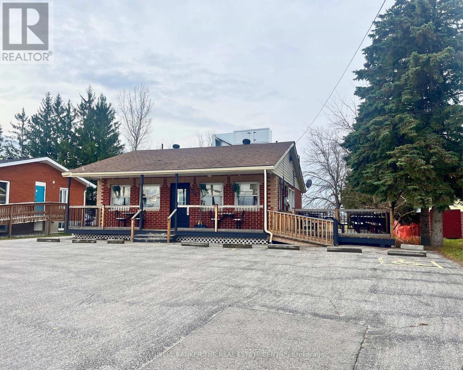 56 YONGE STREET S, Springwater, Ontario