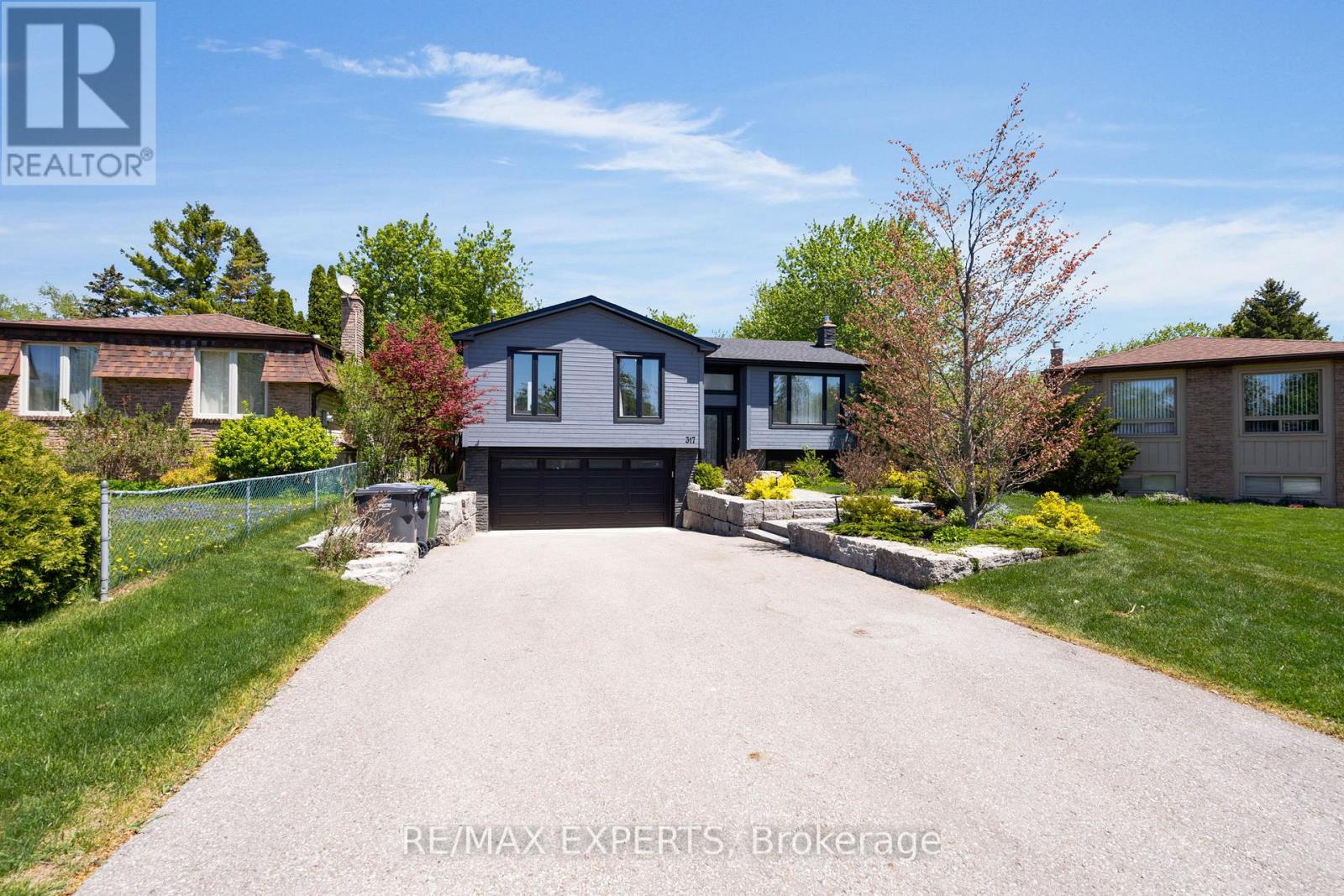 317 Marple Crescent, Caledon, Ontario  L7E 3Y8 - Photo 2 - W13174050