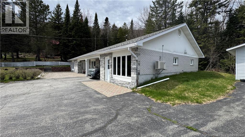 748 Canada, Edmundston, New Brunswick  E3V 1W4 - Photo 22 - NB140279