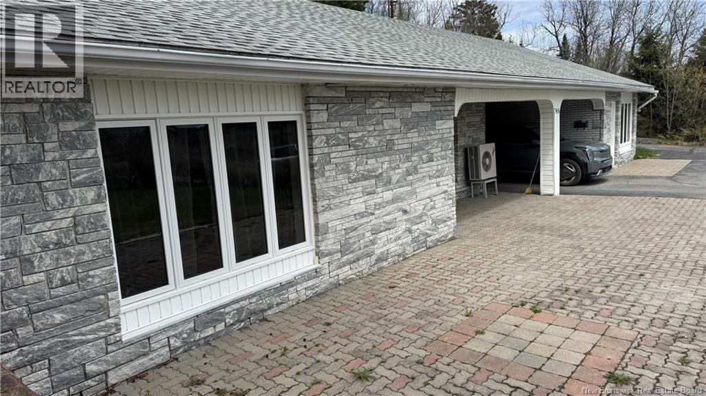 748 Canada, Edmundston, New Brunswick  E3V 1W4 - Photo 23 - NB140279
