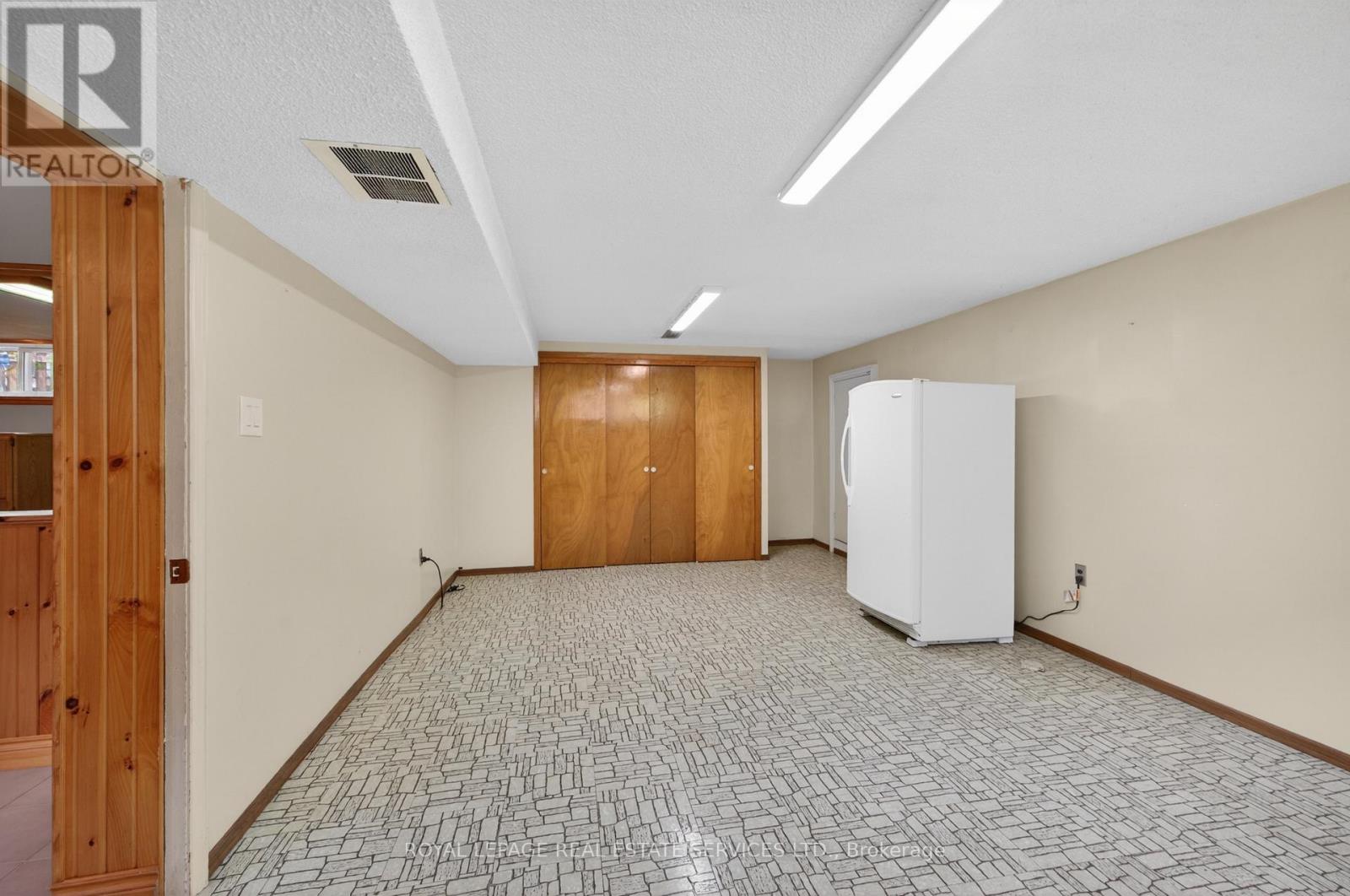46 Lemonwood Drive, Toronto, Ontario  M9A 4L5 - Photo 40 - W13174352
