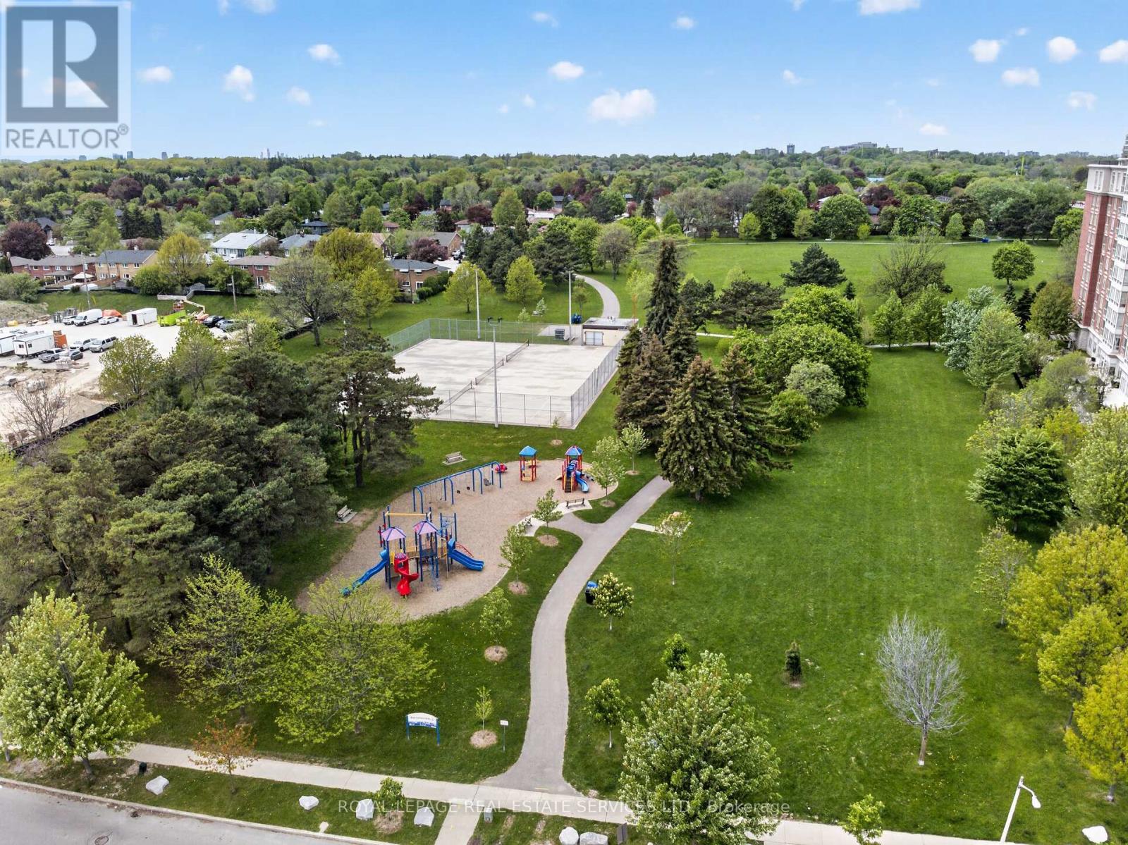 46 Lemonwood Drive, Toronto, Ontario  M9A 4L5 - Photo 49 - W13174352