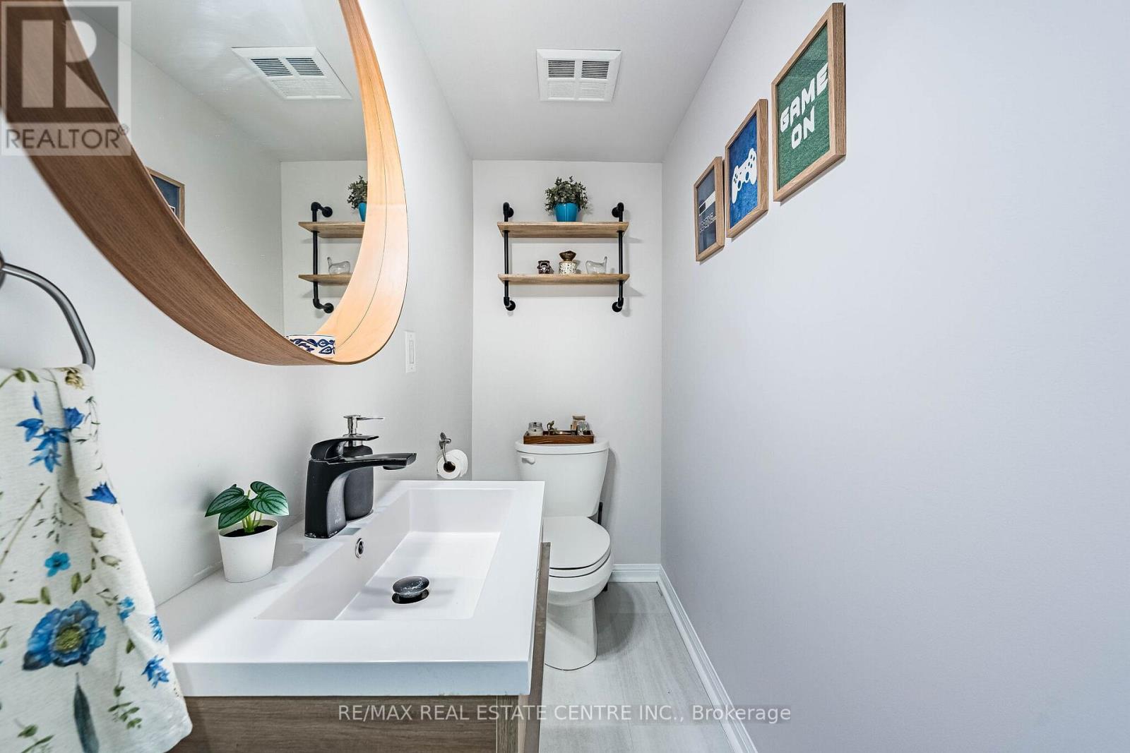 920 - 16 Laidlaw Street, Toronto, Ontario  M6K 1X2 - Photo 17 - W13174360