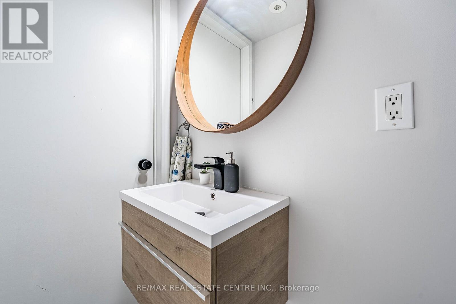 920 - 16 Laidlaw Street, Toronto, Ontario  M6K 1X2 - Photo 19 - W13174360