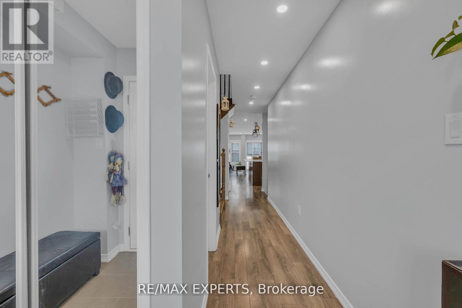 22 Hoover Road, Brampton, Ontario  L7A 4L2 - Photo 6 - W13174364