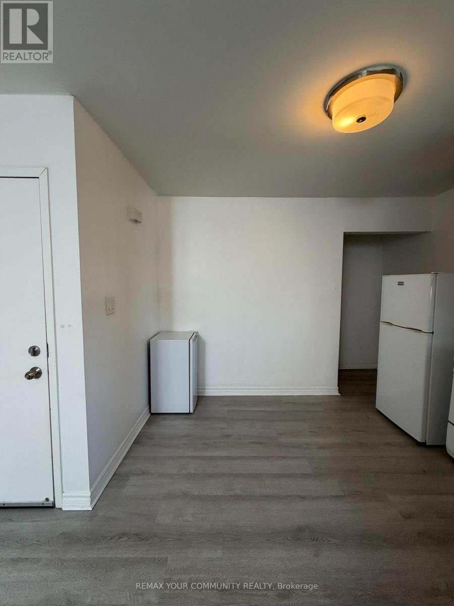 2nd Floor - 127 Morrison Avenue, Toronto, Ontario  M6E 1M5 - Photo 2 - W13174398