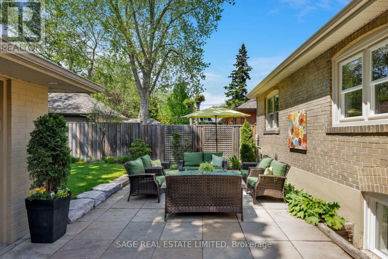 102 Humbervale Boulevard, Toronto, Ontario  M8Y 3P7 - Photo 27 - W13174442
