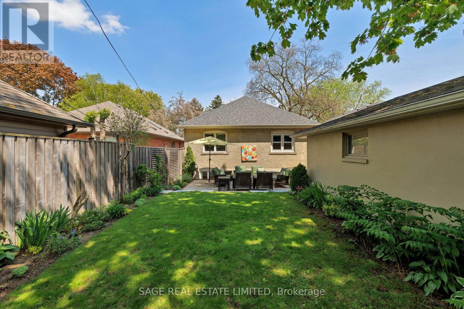 102 Humbervale Boulevard, Toronto, Ontario  M8Y 3P7 - Photo 32 - W13174442