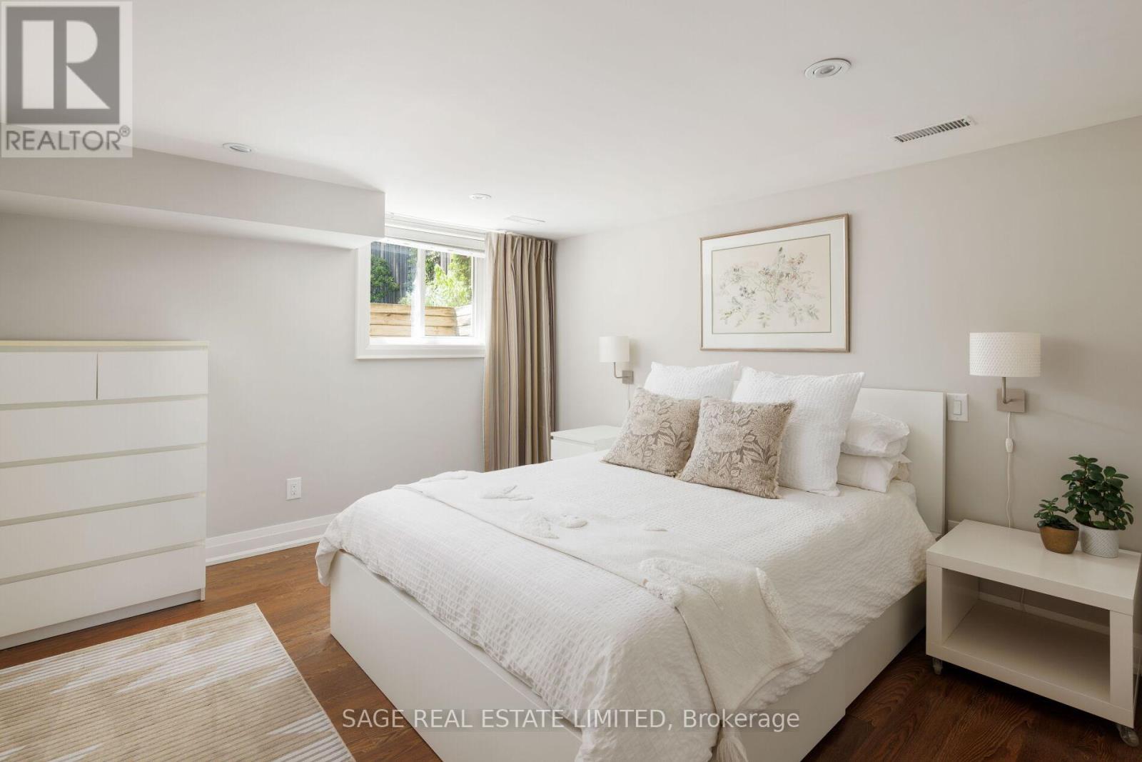 102 Humbervale Boulevard, Toronto, Ontario  M8Y 3P7 - Photo 34 - W13174442
