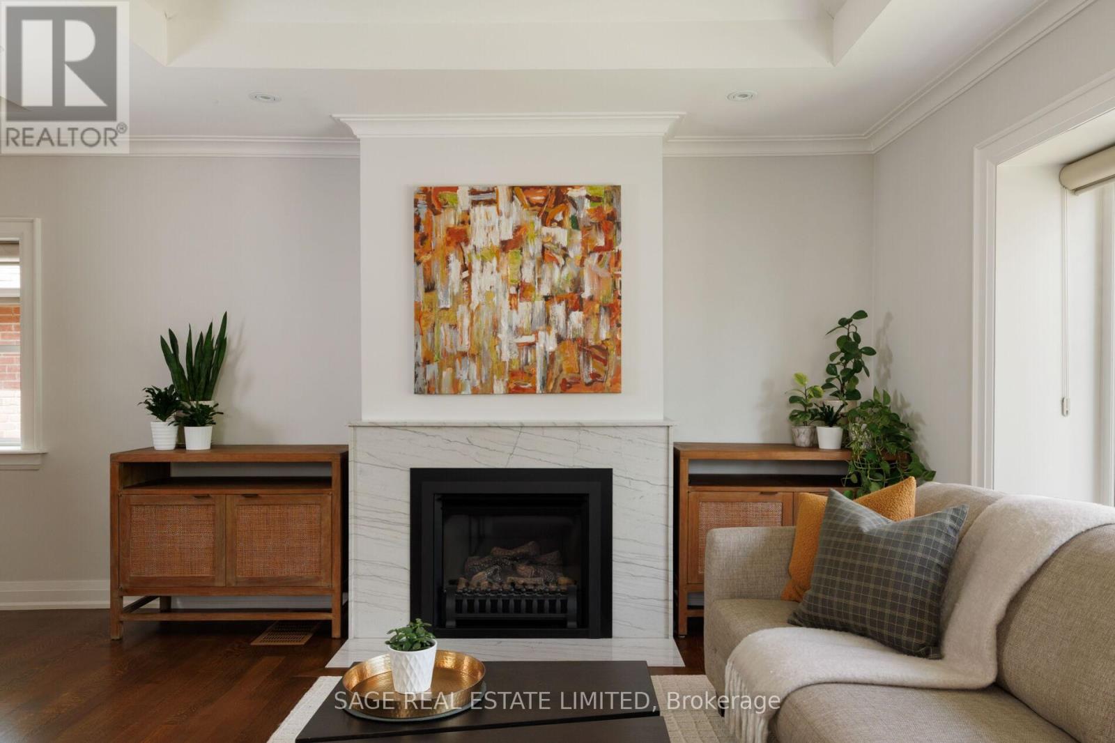 102 Humbervale Boulevard, Toronto, Ontario  M8Y 3P7 - Photo 9 - W13174442