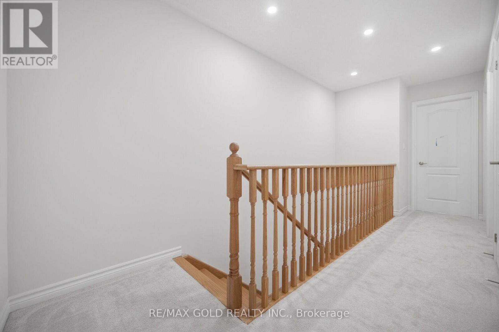 13 Lavinia Road, Brampton, Ontario  L6P 4N7 - Photo 11 - W13174452