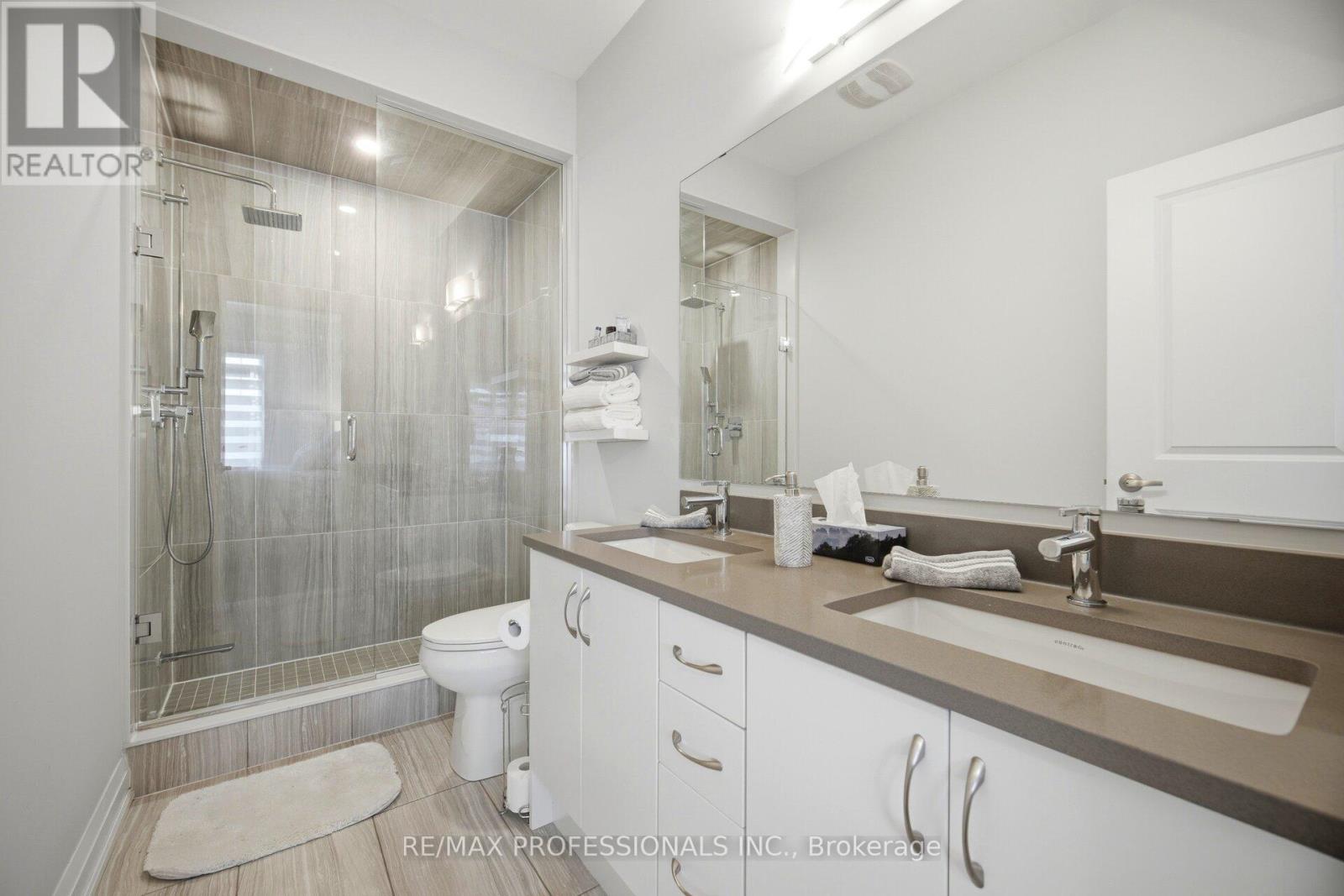 40 Bluestone Crescent, Brampton, Ontario  L6R 4B8 - Photo 26 - W13174470