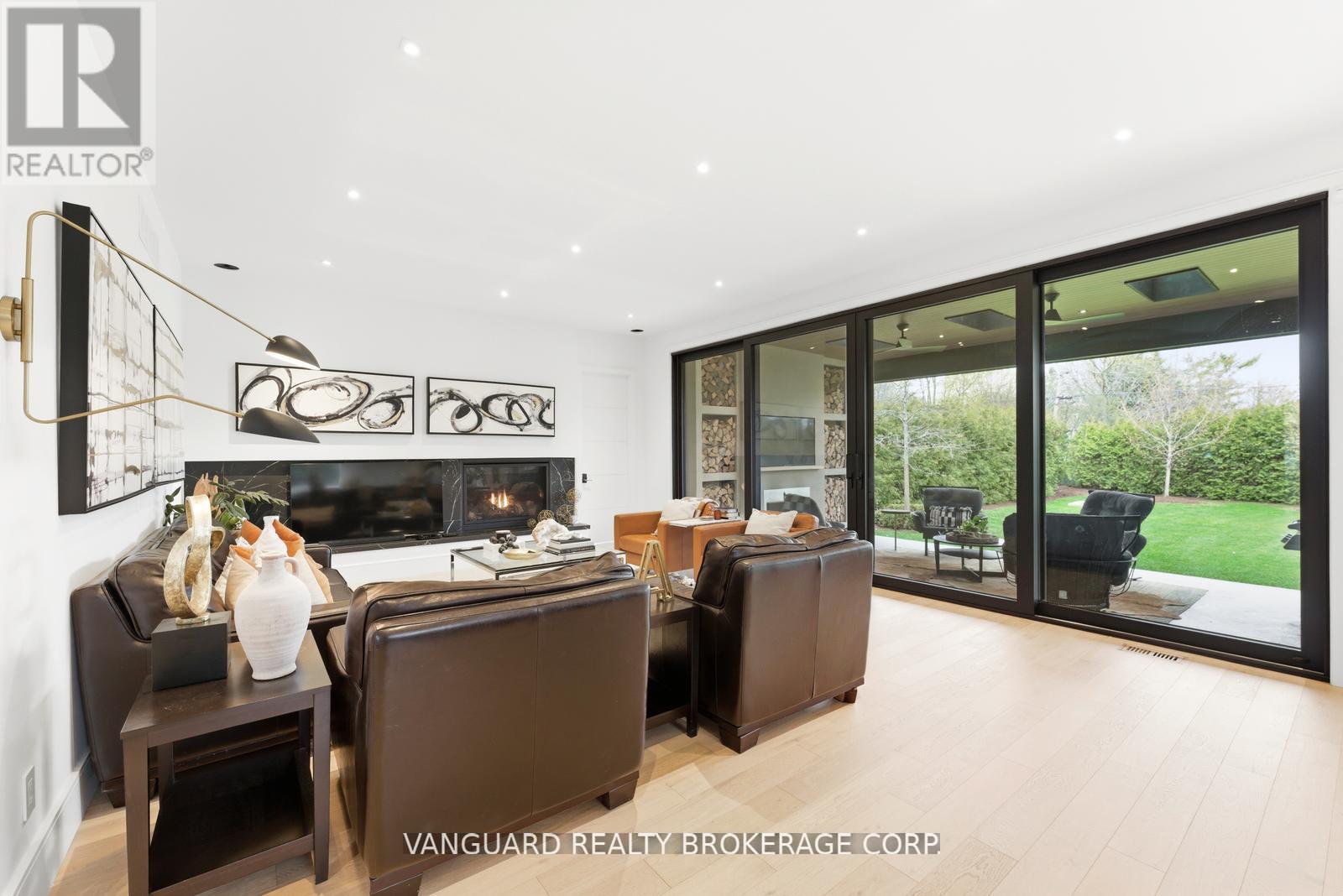 1099 Truman Avenue, Oakville, Ontario  L6H 1Y9 - Photo 10 - W13174498