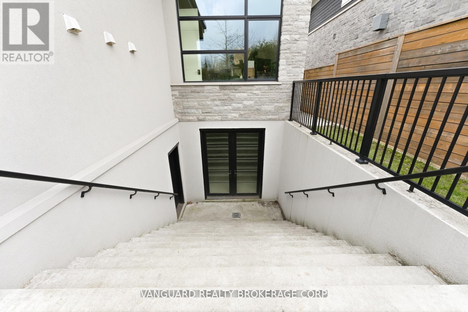 1099 Truman Avenue, Oakville, Ontario  L6H 1Y9 - Photo 44 - W13174498