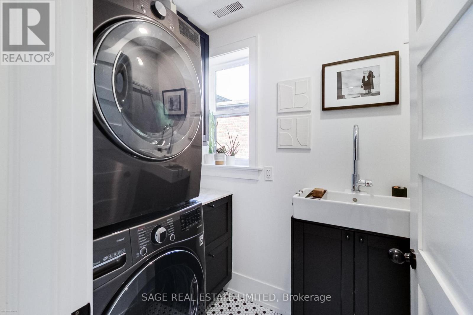 88 Galley Avenue, Toronto, Ontario  M6R 1H1 - Photo 22 - W13174516