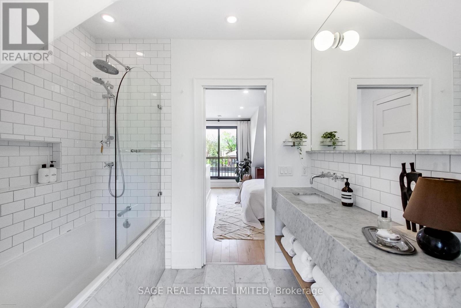 88 Galley Avenue, Toronto, Ontario  M6R 1H1 - Photo 33 - W13174516