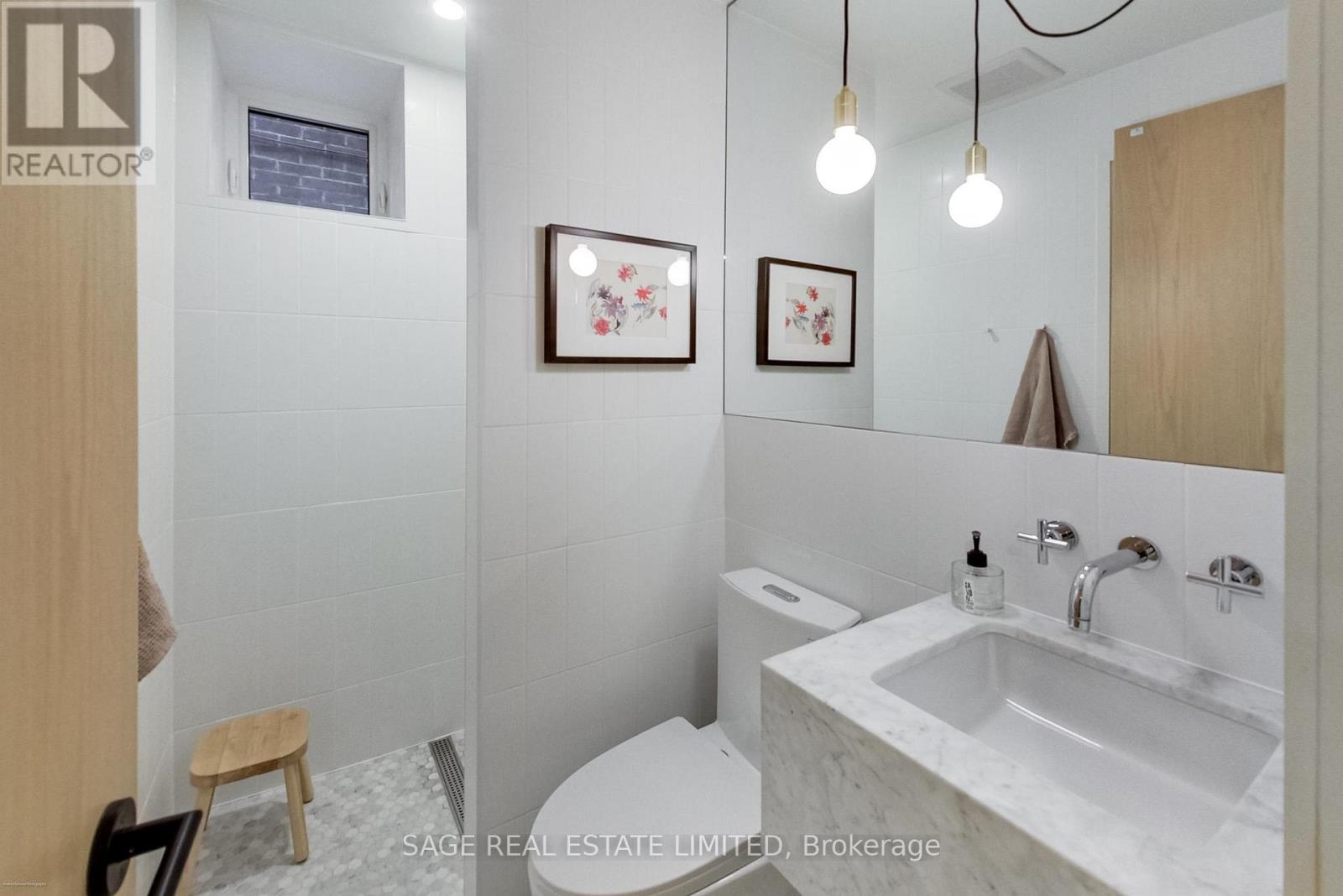 88 Galley Avenue, Toronto, Ontario  M6R 1H1 - Photo 37 - W13174516