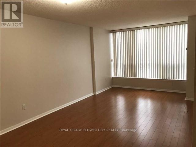 303 - 12 Laurelcrest Street, Brampton, Ontario  L6S 5Y4 - Photo 4 - W13174560