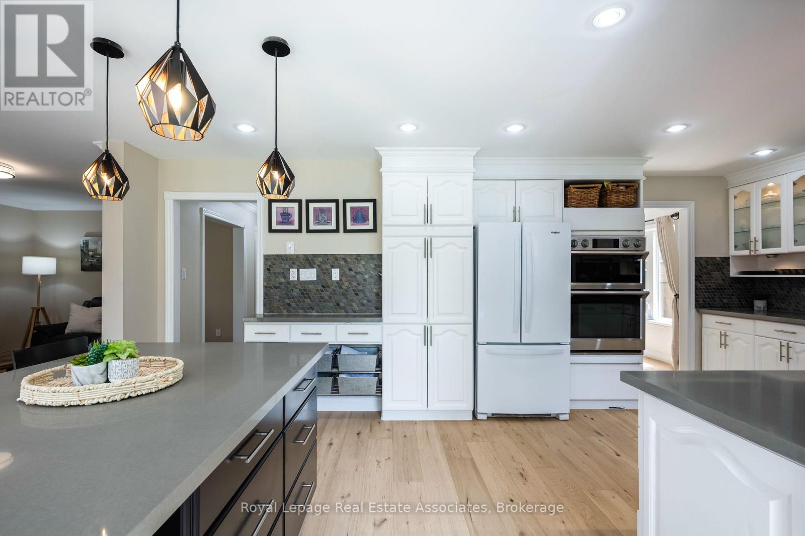 7 Nixon Crescent, Halton Hills, Ontario  L7G 5K4 - Photo 14 - W13174592