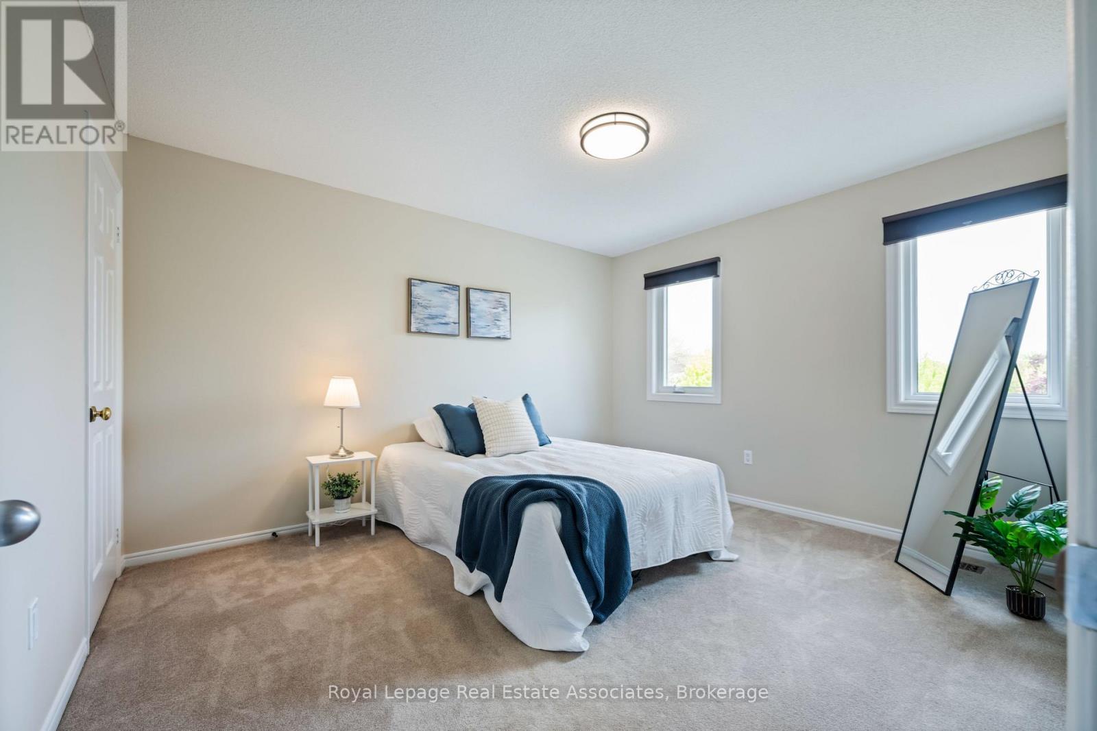 7 Nixon Crescent, Halton Hills, Ontario  L7G 5K4 - Photo 22 - W13174592